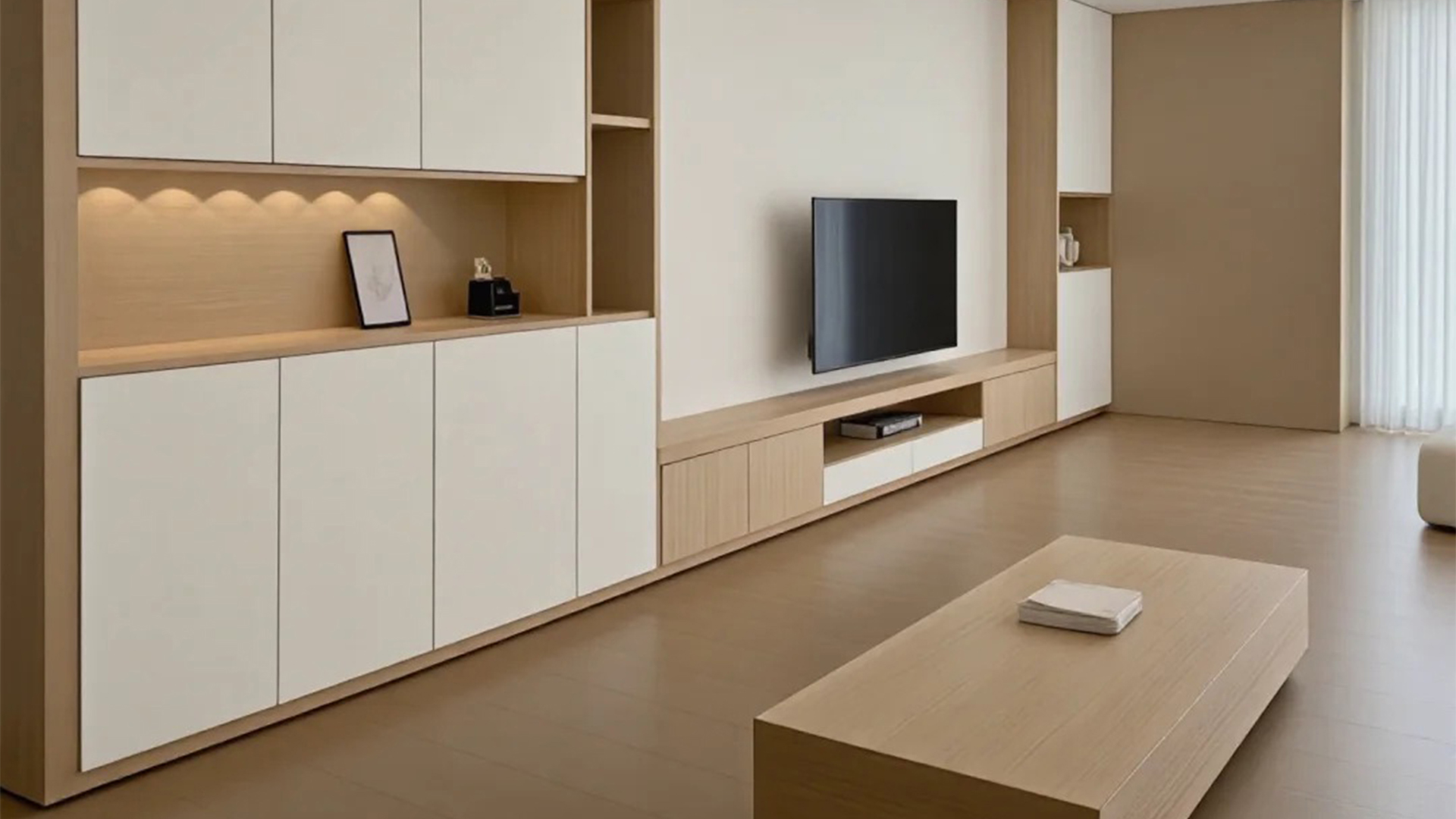 原木風(fēng)極簡(jiǎn)線條勾勒現(xiàn)代，自然光影交織生活處